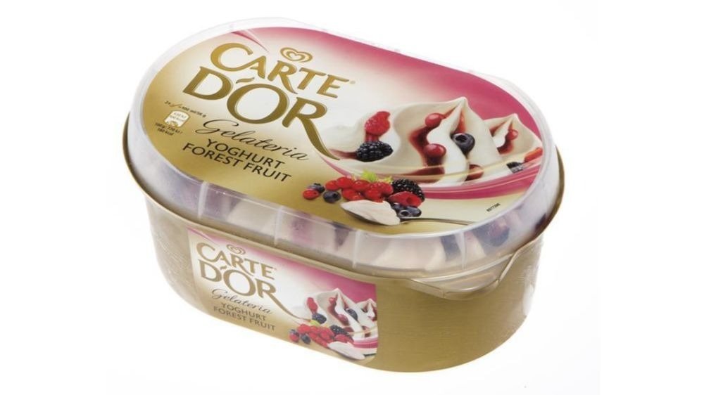 Carte Dor Ice Cream Yogurt Cream with Fruit Sauce (800 ml)